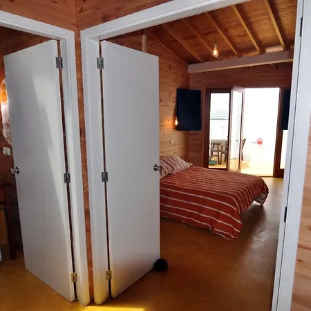Casinha Pim Holiday home *