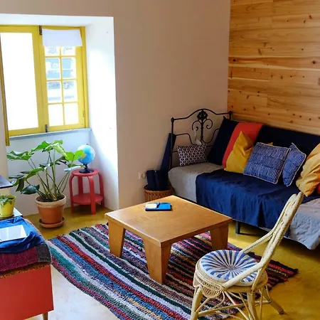 Casinha Pim 度假居 *