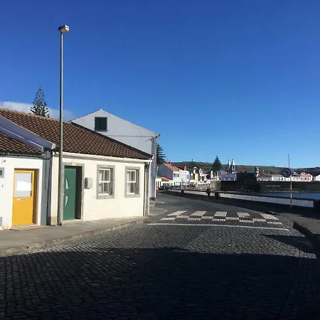 Casinha Pim 度假居 *